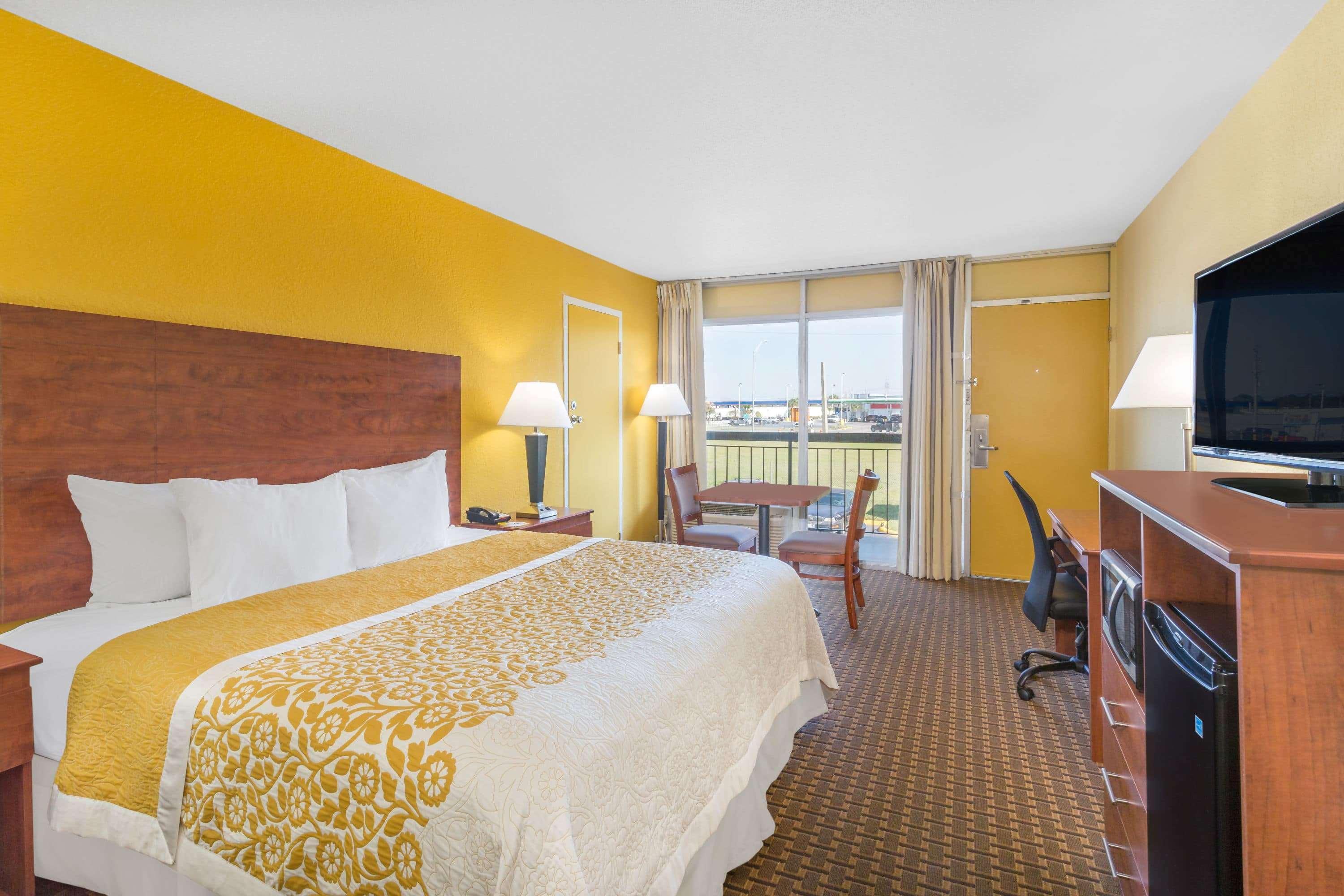 Days Inn By Wyndham Wildwood I-75 Extérieur photo