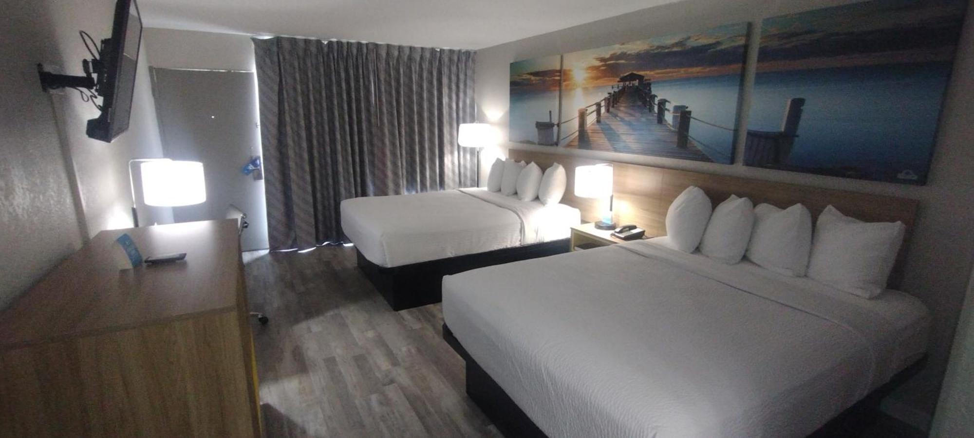 Days Inn By Wyndham Wildwood I-75 Extérieur photo
