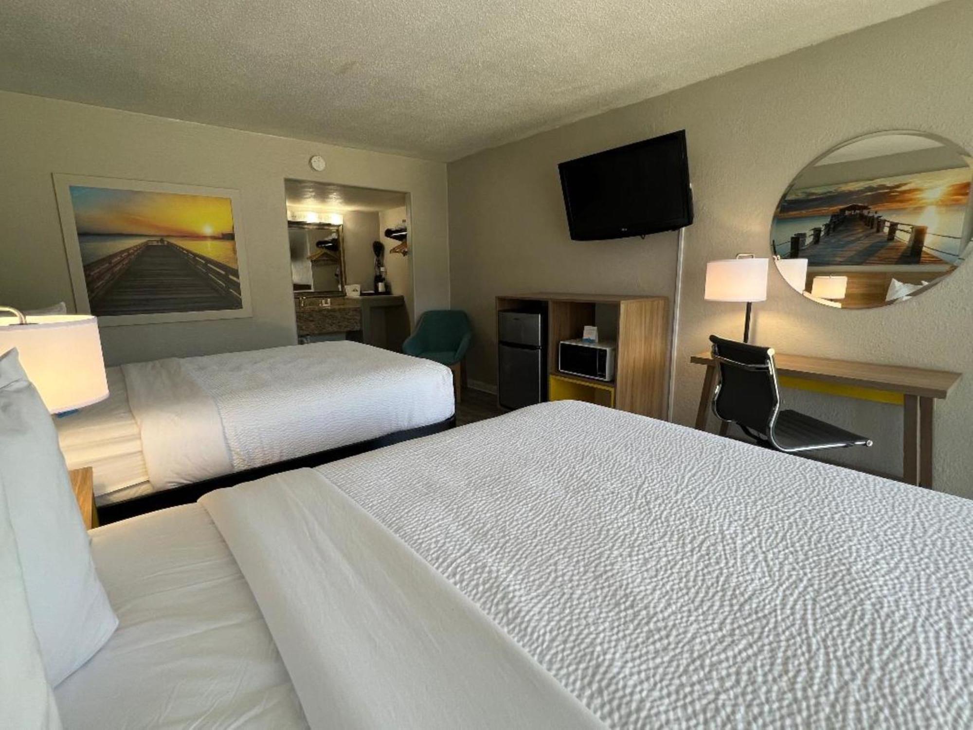 Days Inn By Wyndham Wildwood I-75 Extérieur photo