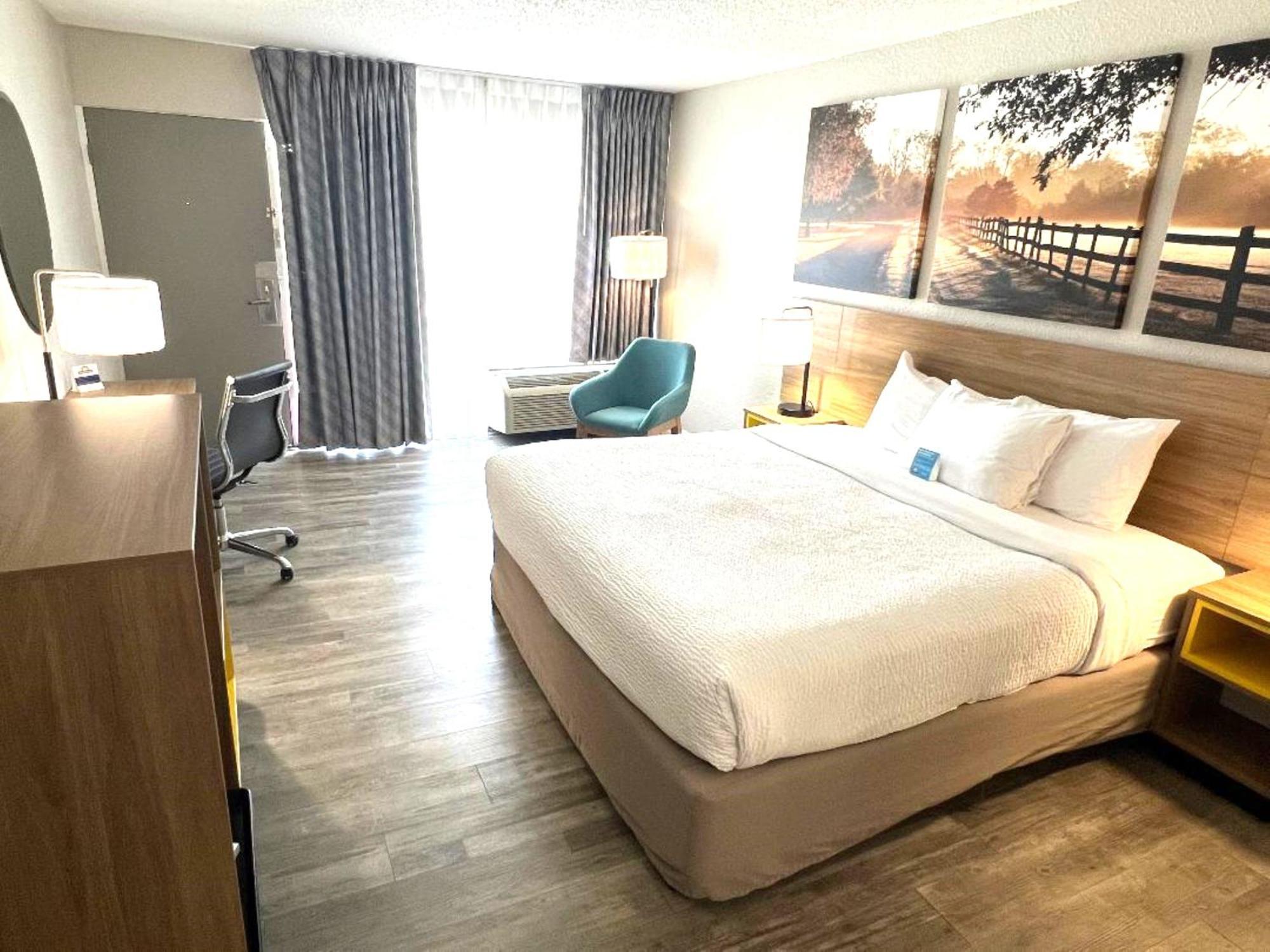 Days Inn By Wyndham Wildwood I-75 Extérieur photo