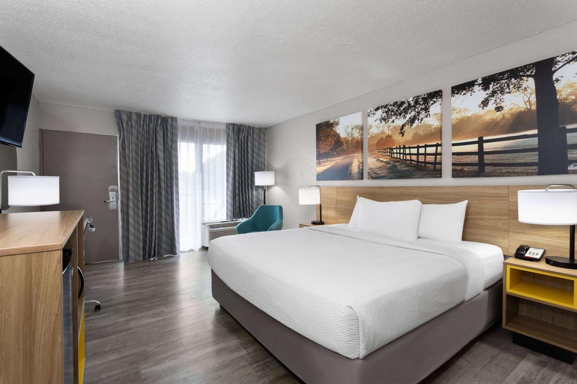 Days Inn By Wyndham Wildwood I-75 Extérieur photo
