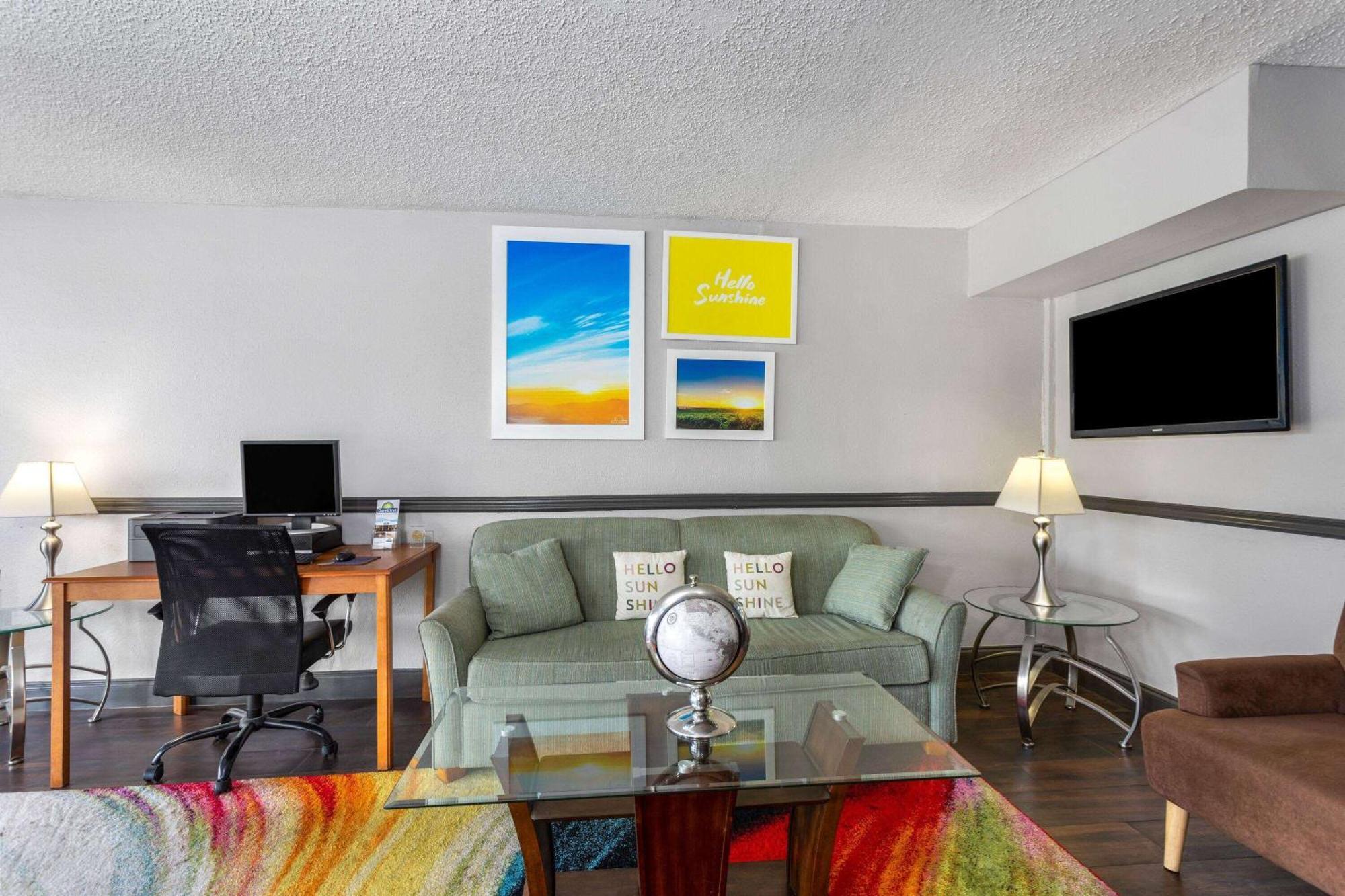 Days Inn By Wyndham Wildwood I-75 Extérieur photo