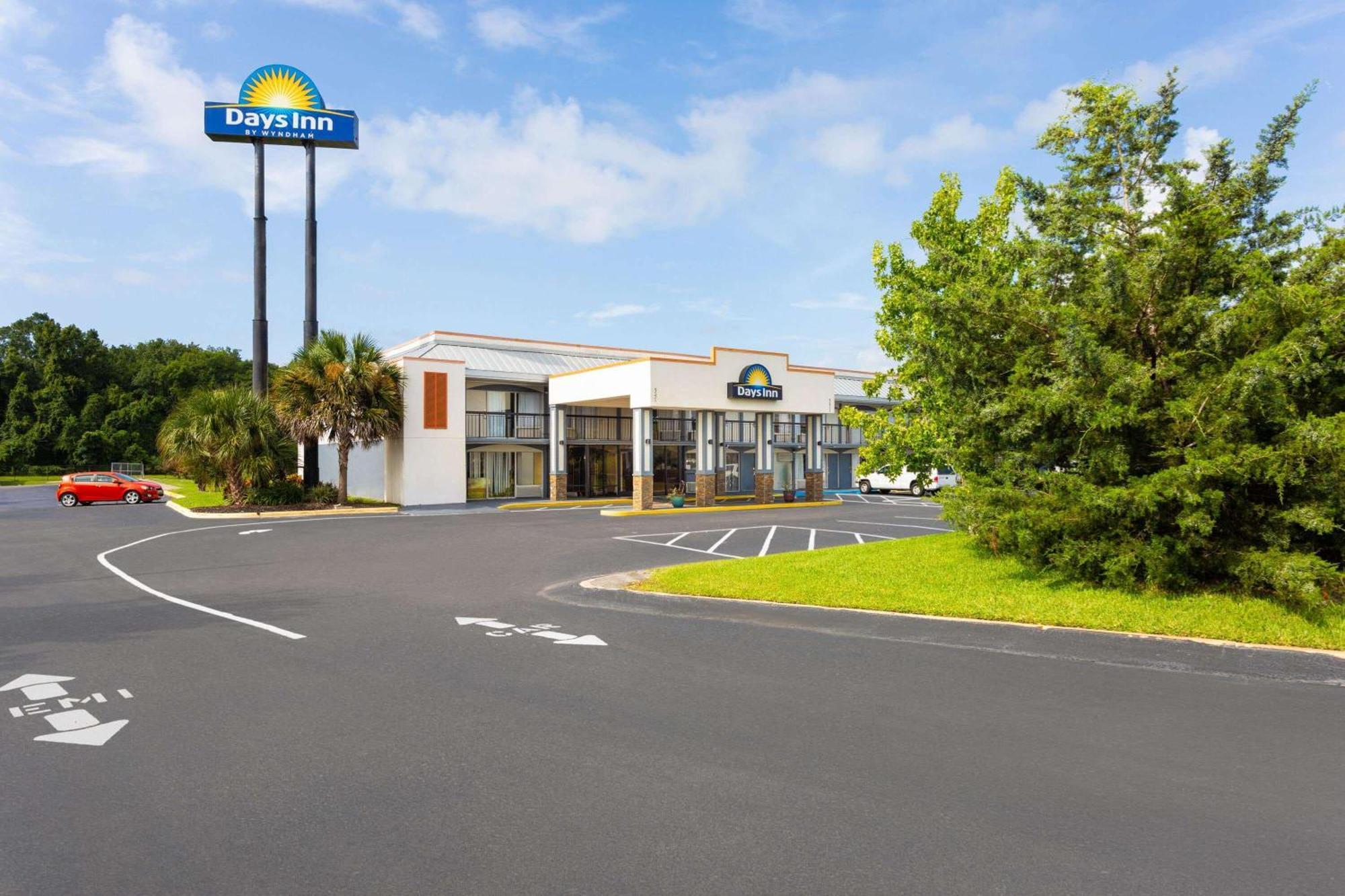 Days Inn By Wyndham Wildwood I-75 Extérieur photo