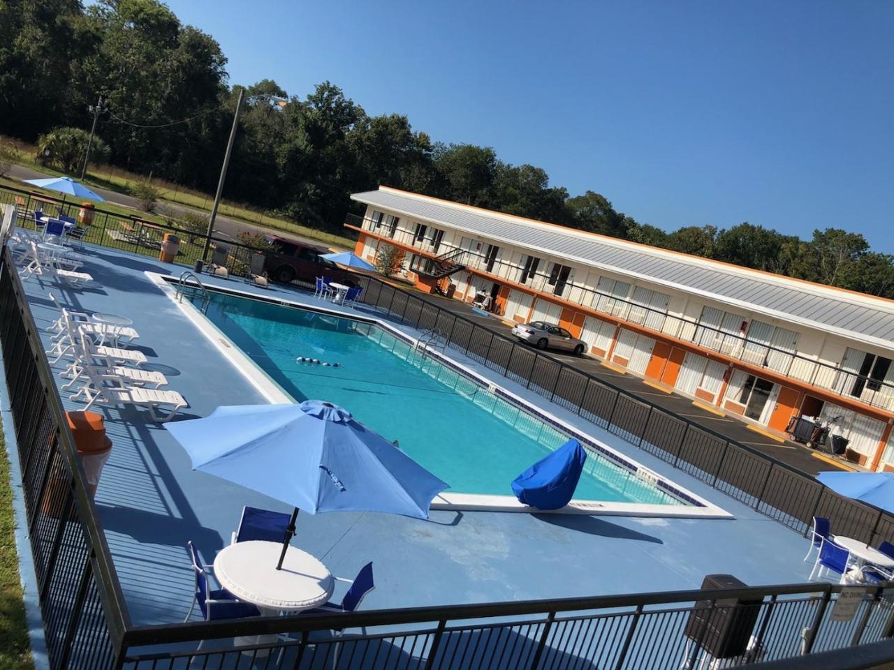 Days Inn By Wyndham Wildwood I-75 Extérieur photo
